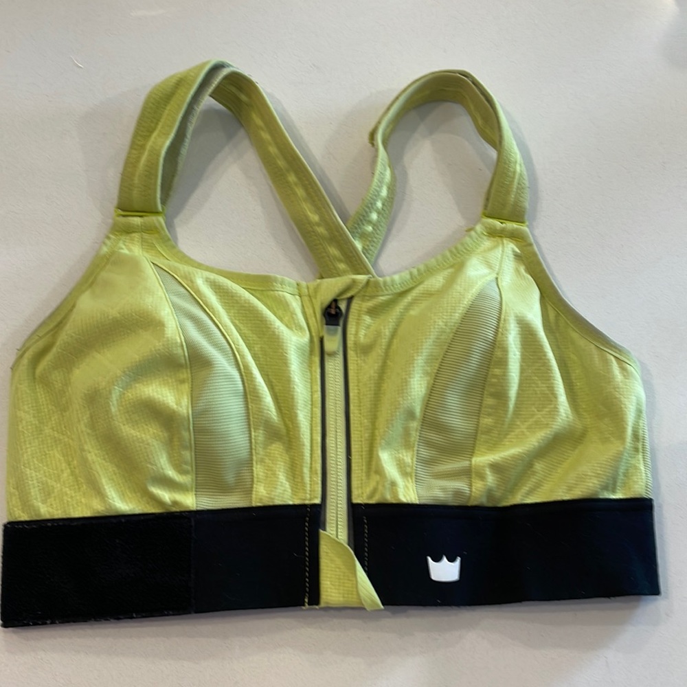 SheFit Ultimate High Impact sportsbra, size M